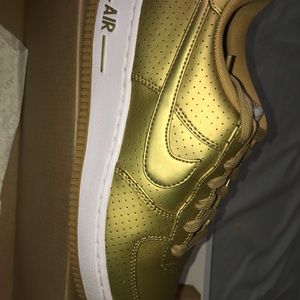 Nike Air Force 1 Size 6y